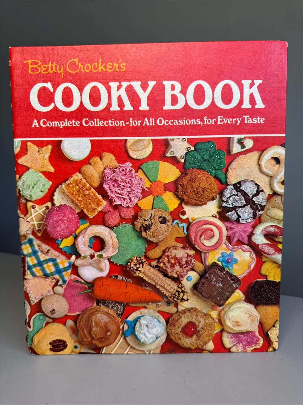Vintage Betty Crocker's Cooky Book 17th Printing 1975 Recipes Baking Galore